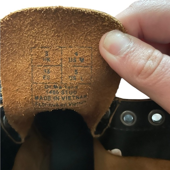 Dr. Martens 1460 Studded Combat Boots Black Leather Lace-Up Punk Style Women’s 5 - Picture 6 of 7